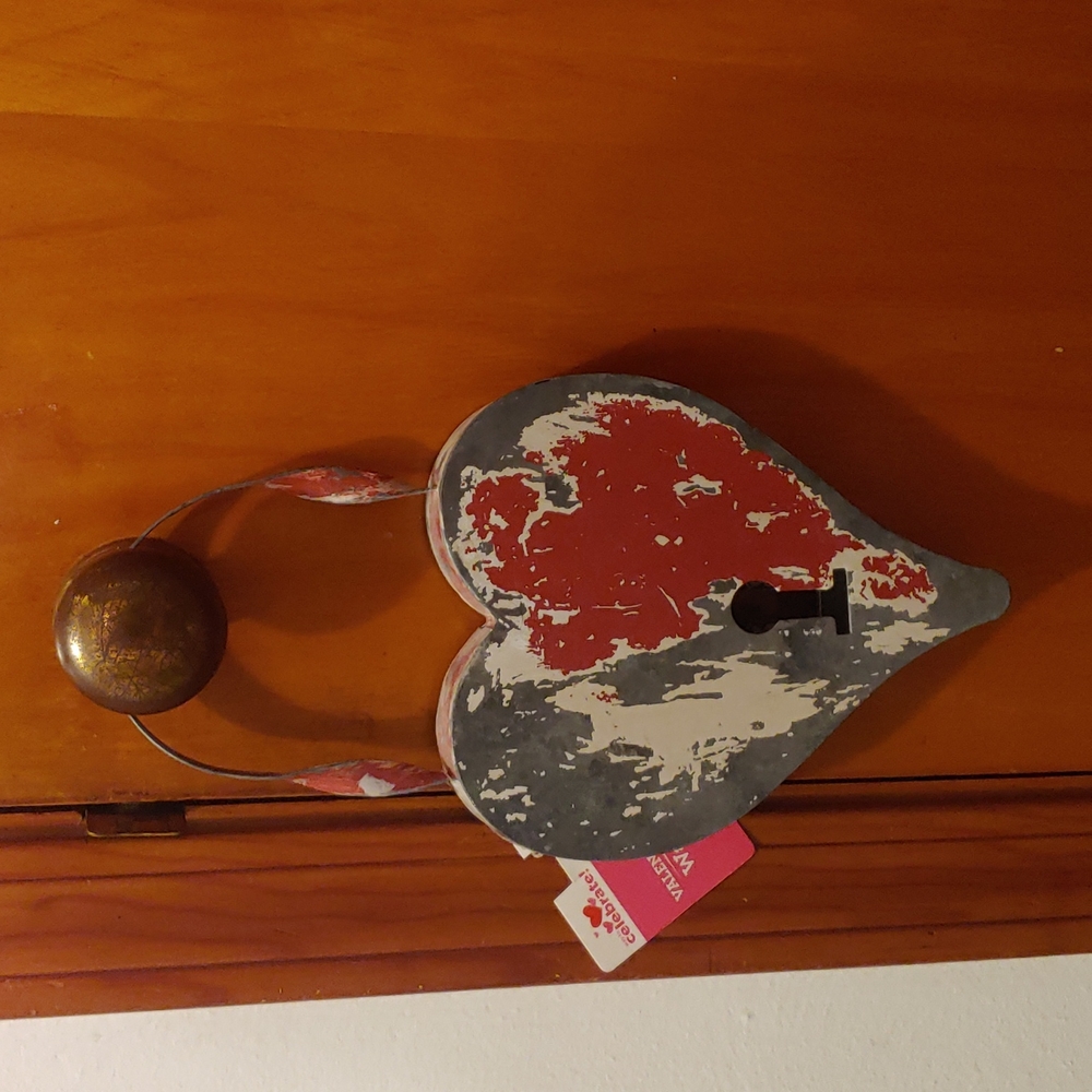 Valentine's day wall decor